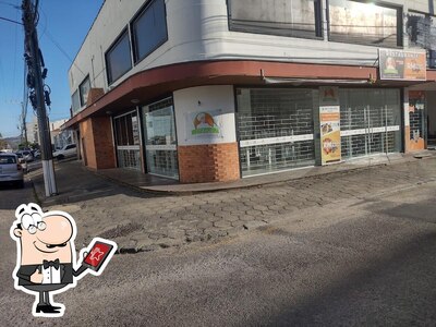 Desfrute da vista da área externa do RM Frango na brasa