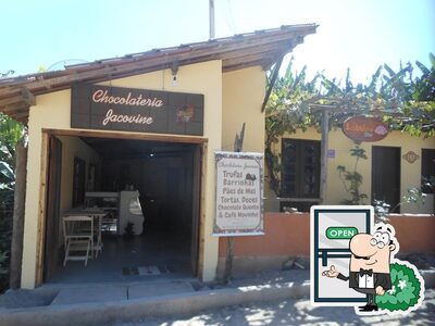Veja imagens do exterior do Chocolateria Jacovine