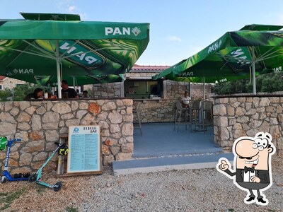 Gli esterni di FAST FOOD PJEŽAVAC