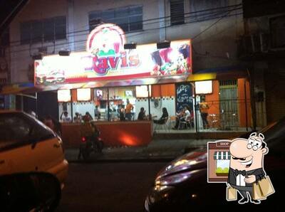 Veja imagens do exterior do Ravi's