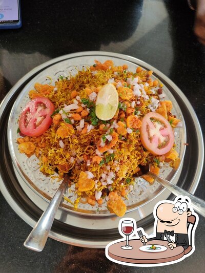 Meals at Bhuleshwar misal