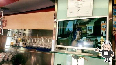 Siediti a un tavolo di Bar Paglia