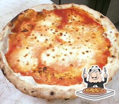 Ordina una pizza al ristorante Il Buongustaio