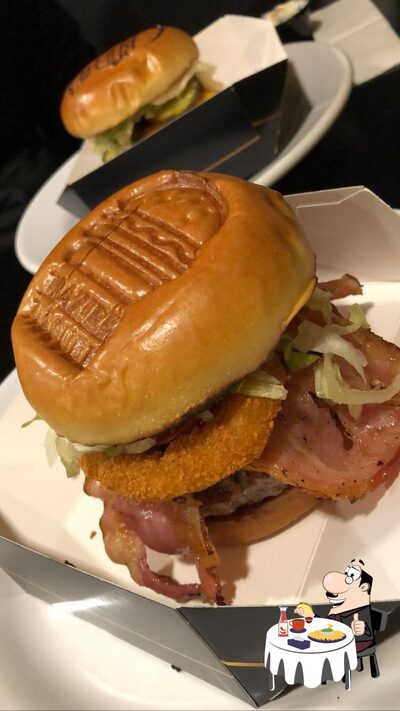 Peça um hambúrguer no Jacomite Burger - Colombo