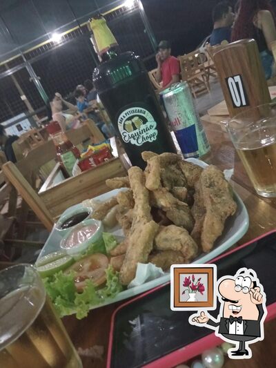 O interior do Esquinão do chopp