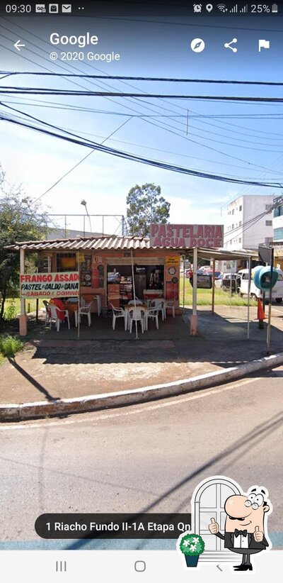 O exterior do Pastelaria Agua Doce