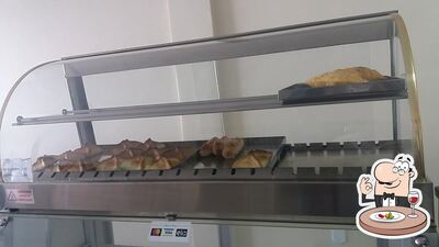 Platos en Café Central