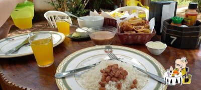 Comida em Pesque Pague Quintal do Vidal
