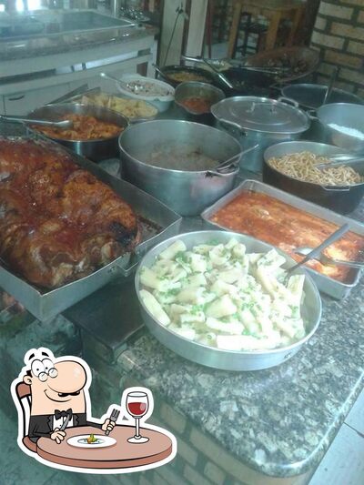 Comida em Fogão a Lenha