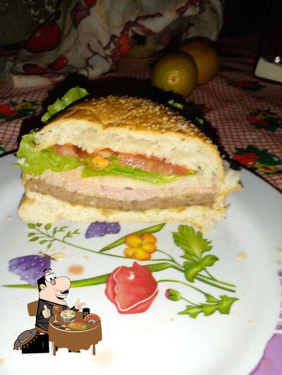 Platos en Elma lanche's
