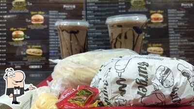 Veja imagens do interior do Marcos Lanches