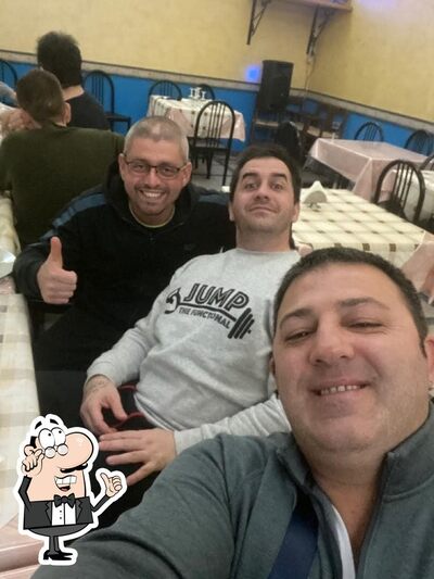 Siediti a un tavolo di Bar Ristorante Tancredi Gaetano