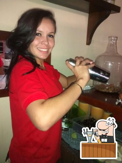 Peça que o barman prepare um drinque 