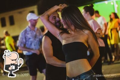 camilla bar foto