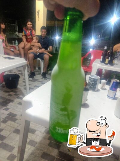 Peça um copo de cerveja leve ou escura