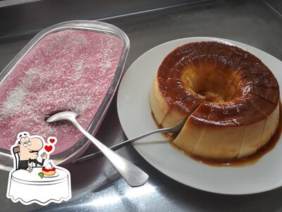 Não esqueça de experimentar uma sobremesa no Restaurante Altas Horas