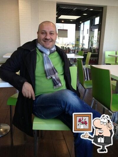 Installez-vous à l'une des tables de Quick
