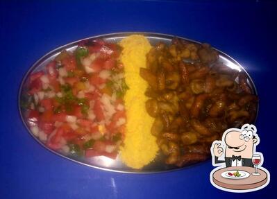 Platos en Bar do Mago
