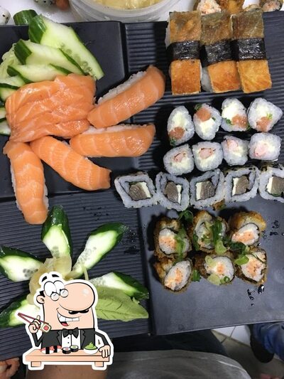 Sushi é um popular prato originário do Japão