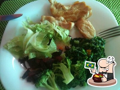 Comida em Restaurante Cheiro Verde