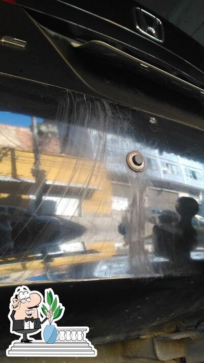 Descubra a área externa do Café e Bar Tupinamba