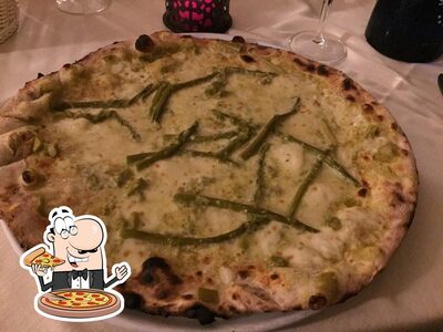 A Vecchi Ricordi, puoi goderti una bella pizza
