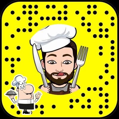 Try the dishes provided by the chef