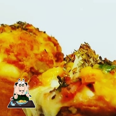 Comida em Pizza King Cone