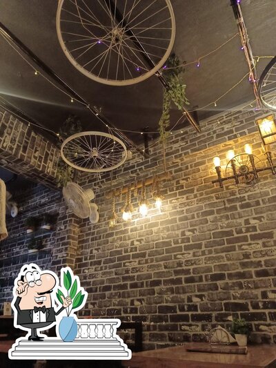 Enjoy the view outside Pizzano