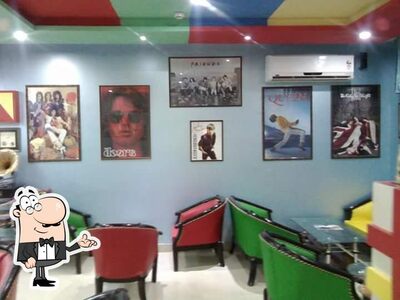 Check out how Cafe looks inside