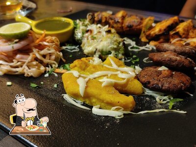 Food at AVOIR Cafe