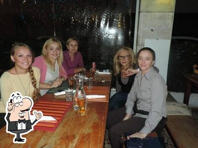 Siediti a un tavolo di Ristorante pizzeria Sole mio