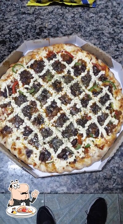 No Super Bros Pizzaria, você pode degustar pizza
