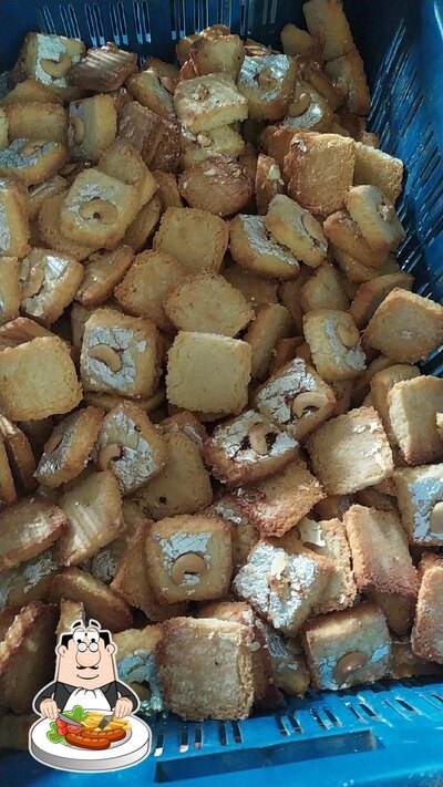 Meals at Mir bakery
