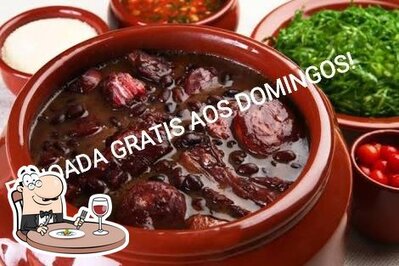 Platos en Bar do Charuto