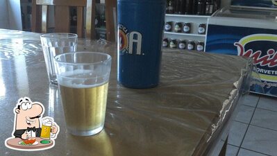 Você pode tomar um copo de cerveja leve ou escura