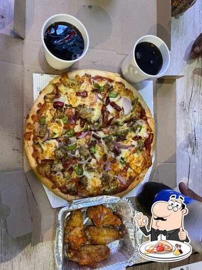 At Pizza Hut Rupa Bhavani Rd, Solapur, you can get pizza