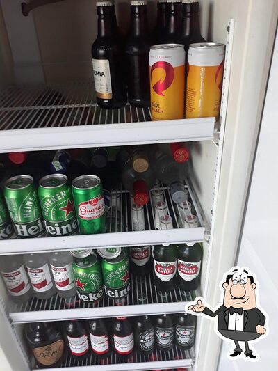 O interior do CT COMERCIAL- BEBIDAS & ALIMENTOS ME