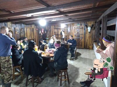 Veja imagens do interior do Moranguinho Lanches