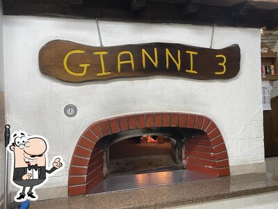 Gli interni di Pizzeria Gianni 3