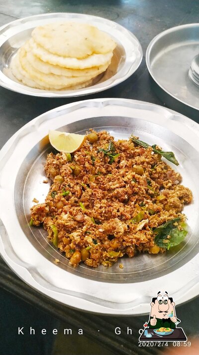 Food at Brothers Tea Stall