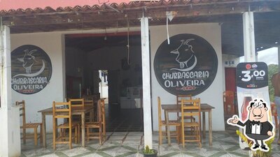 Veja imagens do interior do Churrascaria Oliveira