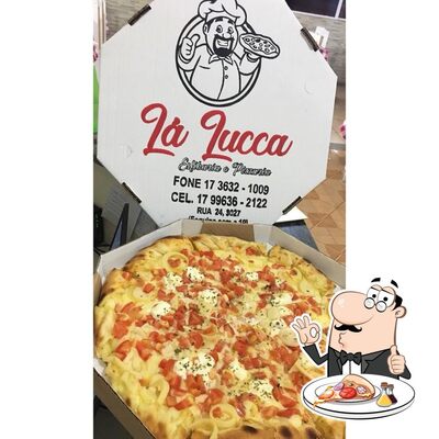 Experimente pizza no Lá Lucca - Esfiharia e Pizzaria