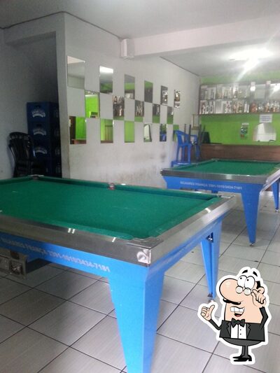 Veja imagens do interior do Bolas Bar e Sinuca