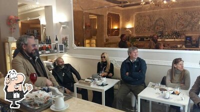 Siediti a un tavolo di Café Royal