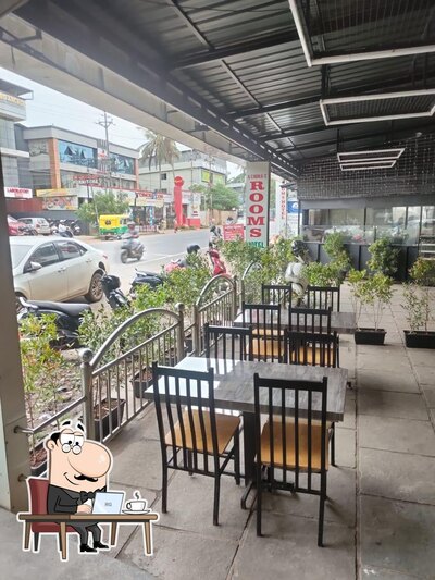 The interior of DOSA KADA, Puthiyangadi