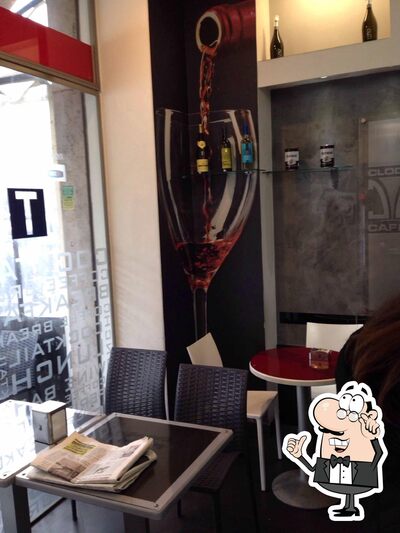 Siediti a un tavolo di Clodio Caffe