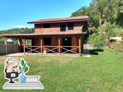 Desfrute da vista da área externa do Moranguinho Lanches