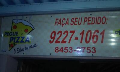 A publicidade apresenta informações sobre o Pegue Pizza