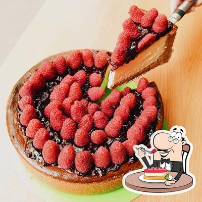 Non scordarti di ordinare un dessert al caffè bar Cafhein